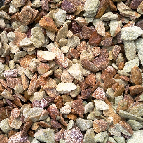 Kamenclub.ru: Щебень крошка желтый (ЗЛАТОЛИТ) фр. 20-40 мм.  купить в Севастополе златолит бежевый, золотистый, желтый декоративная каменная крошка 10800 руб/т   фото КАМЕНЬ КЛУБ