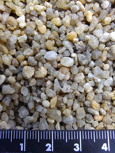 Кварцевый песок для площадок фр. 2-5 мм.  купить в Севастополе фото Камень Клуб