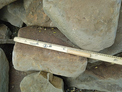 Kamenclub.ru: Песчаник для мощения дорожек, площадок, парковок ( фр 5-10 см)  купить в Севастополе песчаник  серый желтый коричневый рыжий песчаник оголтованный окатанный 6500 руб/т   фото КАМЕНЬ КЛУБ