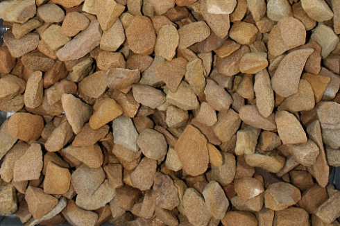 Kamenclub.ru: Щебень крошка желтый (песчаник) фр. 20-40 мм.  купить в Севастополе песчаник бежевый рыжий каменная крошка песчаника 9500 руб/т   фото КАМЕНЬ КЛУБ