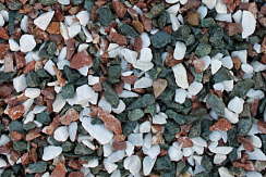 Kamenclub.ru: Мраморная крошка (щебень крошка микс: белый-зеленый-розовый) фр. 3-5 мм.  купить в Севастополе мрамор белый, зеленый, розовый мраморная декоративная крошка каменная 12000 руб/т   фото КАМЕНЬ КЛУБ