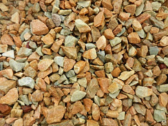 Kamenclub.ru: Щебень крошка желтый (ЗЛАТОЛИТ) фр. 3-5 мм.  купить в Севастополе златолит золотистый, бежевый, желтый мрамор 12 000 руб/т   фото КАМЕНЬ КЛУБ