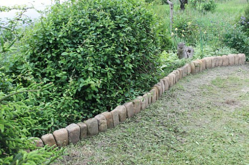 Kamenclub.ru: Песчаник для строительства и кладки блочный (фр 100-200 мм)  купить в Севастополе песчаник бежевый серый рыжий валун мелкий для строительства песчаник 6500 руб/т   фото КАМЕНЬ КЛУБ