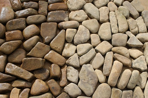 Kamenclub.ru: Песчаник брусчатка  купить в Севастополе    5 500 руб/т   фото КАМЕНЬ КЛУБ