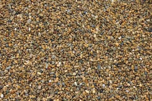 Kamenclub.ru: Галька окат (серо-желтая) фр.5-10 мм. купить  в Севастополе галька речная рыжий, желтый, рыжий, серо-желтый речная окатанная галька декоративная 5000 руб/т   фото КАМЕНЬ КЛУБ