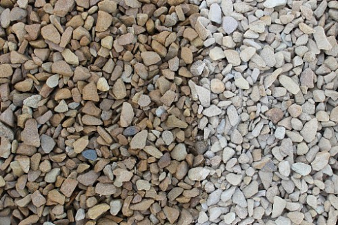 Kamenclub.ru: Щебень крошка желтый (песчаник) фр. 10-20 мм.  купить в Севастополе песчаник бежевый, серый, рыжий декоративный ландшафтный щебень колотый 9500 руб/т   фото КАМЕНЬ КЛУБ