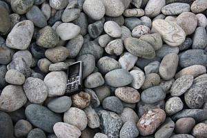 Kamenclub.ru: Галька речная окат (ассорти) фр. 50-100 мм. купить  в Севастополе галька природная округлая серая белая черная серая коричневая синяя галька речная окатанная округлая 6200 руб/т   фото КАМЕНЬ КЛУБ