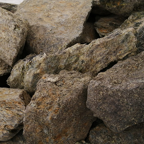 фото Змеевик салатовый  (фр. 70-100 мм)  купить в Севастополе в интернет-портале КАМЕНЬ КЛУБ