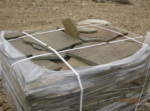 Kamenclub.ru: Песчаник пластушка серо-зеленый (1,5 см)  купить в Севастополе плитняк - пластушка серо-зеленый, серый, зеленый пластушка рваная ландшафтная колотая 10200 руб/м3   фото КАМЕНЬ КЛУБ