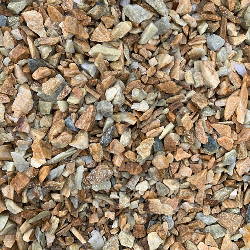 Kamenclub.ru: Щебень крошка желтый (ЗЛАТОЛИТ) фр. 10-20 мм.  купить в Севастополе златолит бежевый, золотистый, желтый каменная декоративная крошка щебня златолита 10800 руб/т   фото КАМЕНЬ КЛУБ