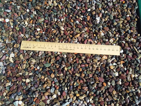 Kamenclub.ru: Галька речная окат цветная фр.5-10 мм. купить  в Севастополе галька речная белый, серый, красноватый, синий, темно-серый речная окатанная галька декоративная 6800 руб/т   фото КАМЕНЬ КЛУБ