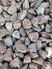 Kamenclub.ru: Мраморная крошка (щебень галтованный розовый) фр.10-20 мм.  купить в Севастополе мрамор розовый, красный ландшафтный декоративный окатанный округлый щебень 15000 руб/т   фото КАМЕНЬ КЛУБ