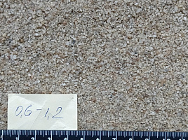 Кварцевый песок для площадок фр. 0,6-1,2 мм.  купить в Севастополе фото Камень Клуб